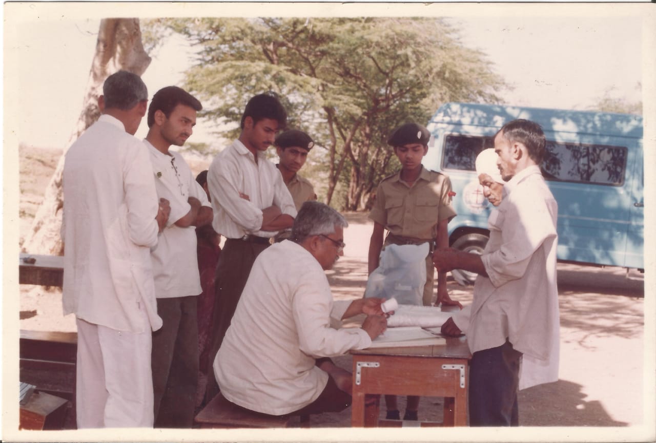 ટી.બી. રીશર્ચ સેન્ટર (અમરગઢ) - ક્ષયરોગ નિદાન કેમ્પ , ગામ  ડુંગર